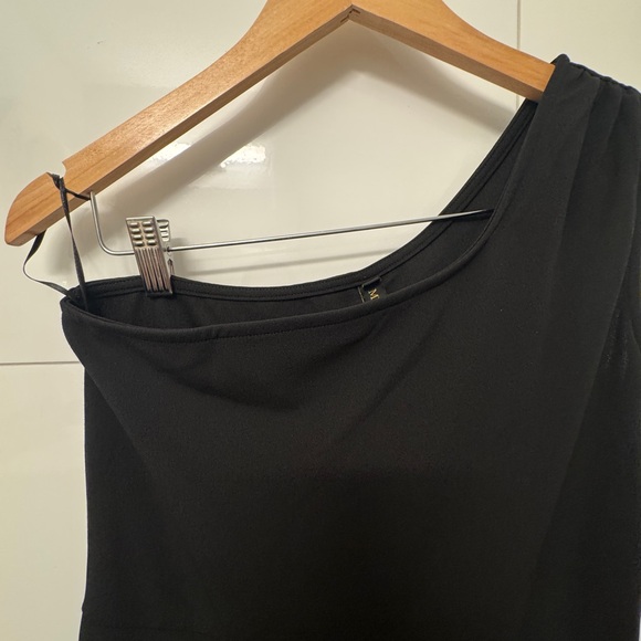 Chic Asymmetrical Black Dress - Picture 4 of 6